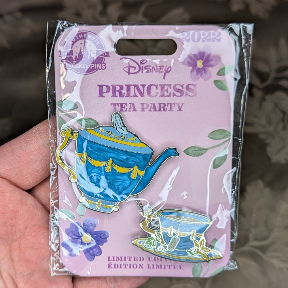 Disney Pins Cinderella Princess Tea Party Limited Edition 2022 Pin, NWT!